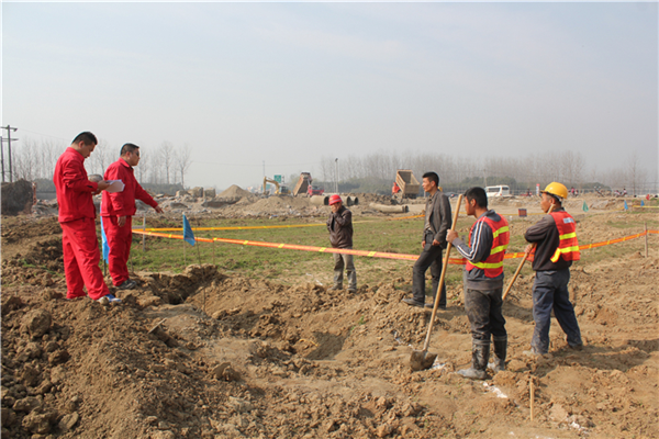 �ܵ��������Ɖ�λ�ô󔵓���(d��ng)�B(t��i)�A�����g(sh��)�о�