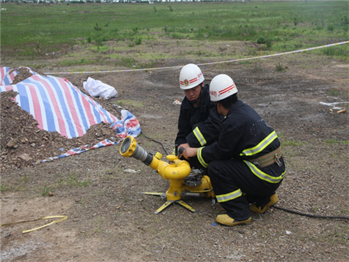 ���ࣺ���î�ǰ�͚�ܵ���ȫ���o������;��