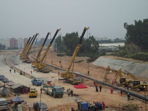 ��Ȼ��ܵ���Խ��·׃���OӋ����